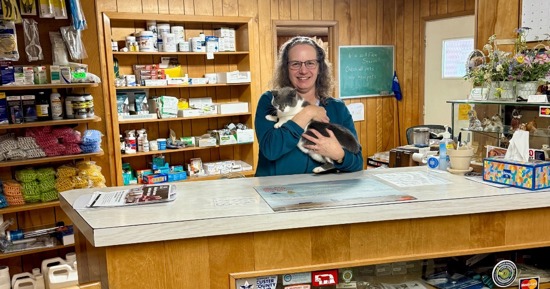 Veterinary Technician Alumna Celebrates 33-Year Career at Broken Bow Clinic